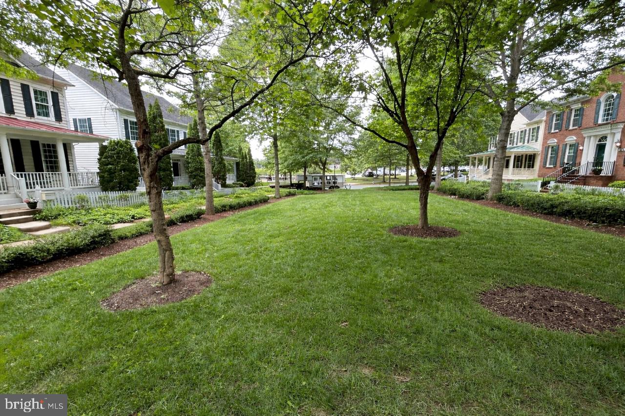 LAKELANDS - Residential