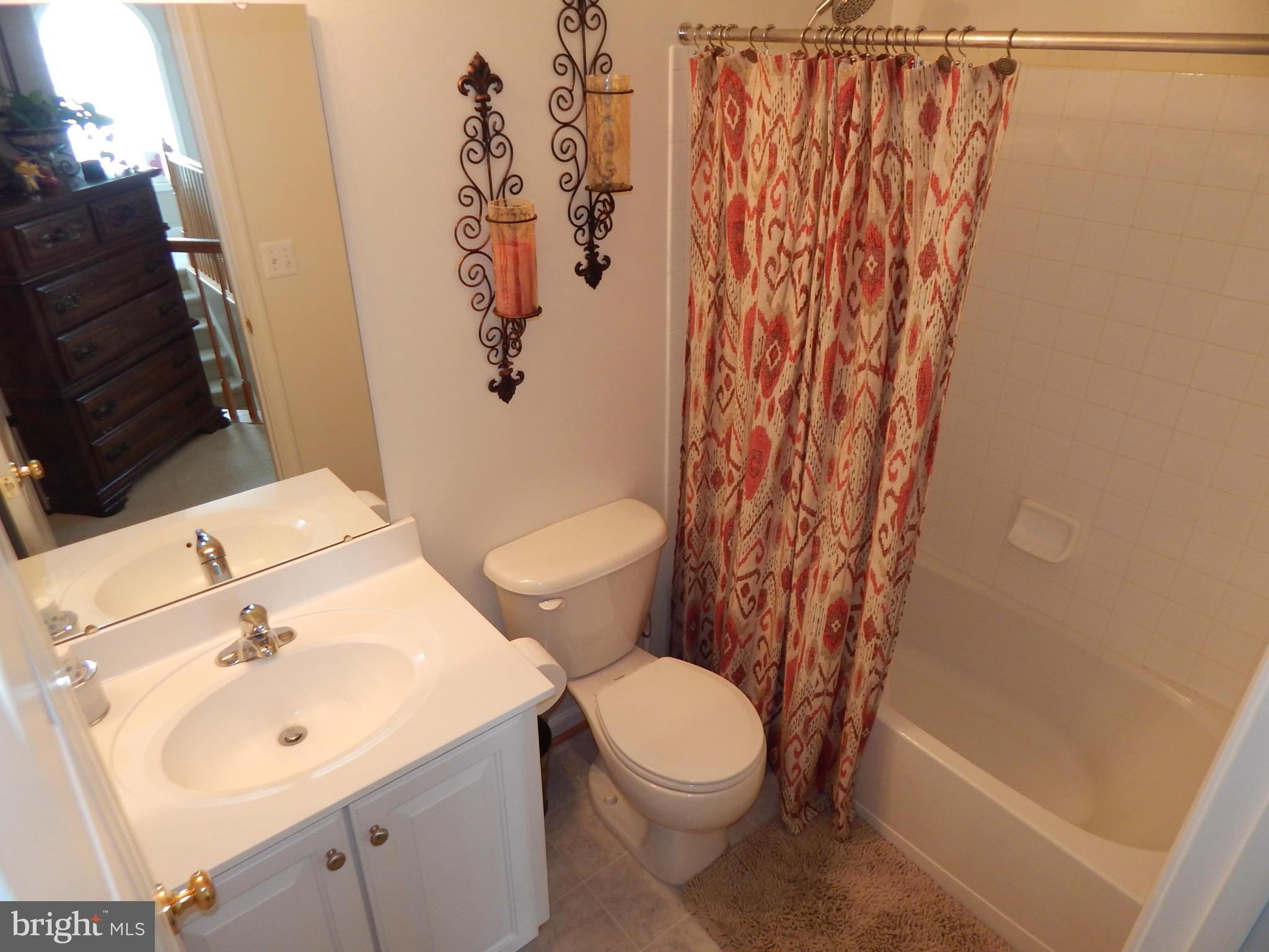 LAKELAND PLACE - Residential