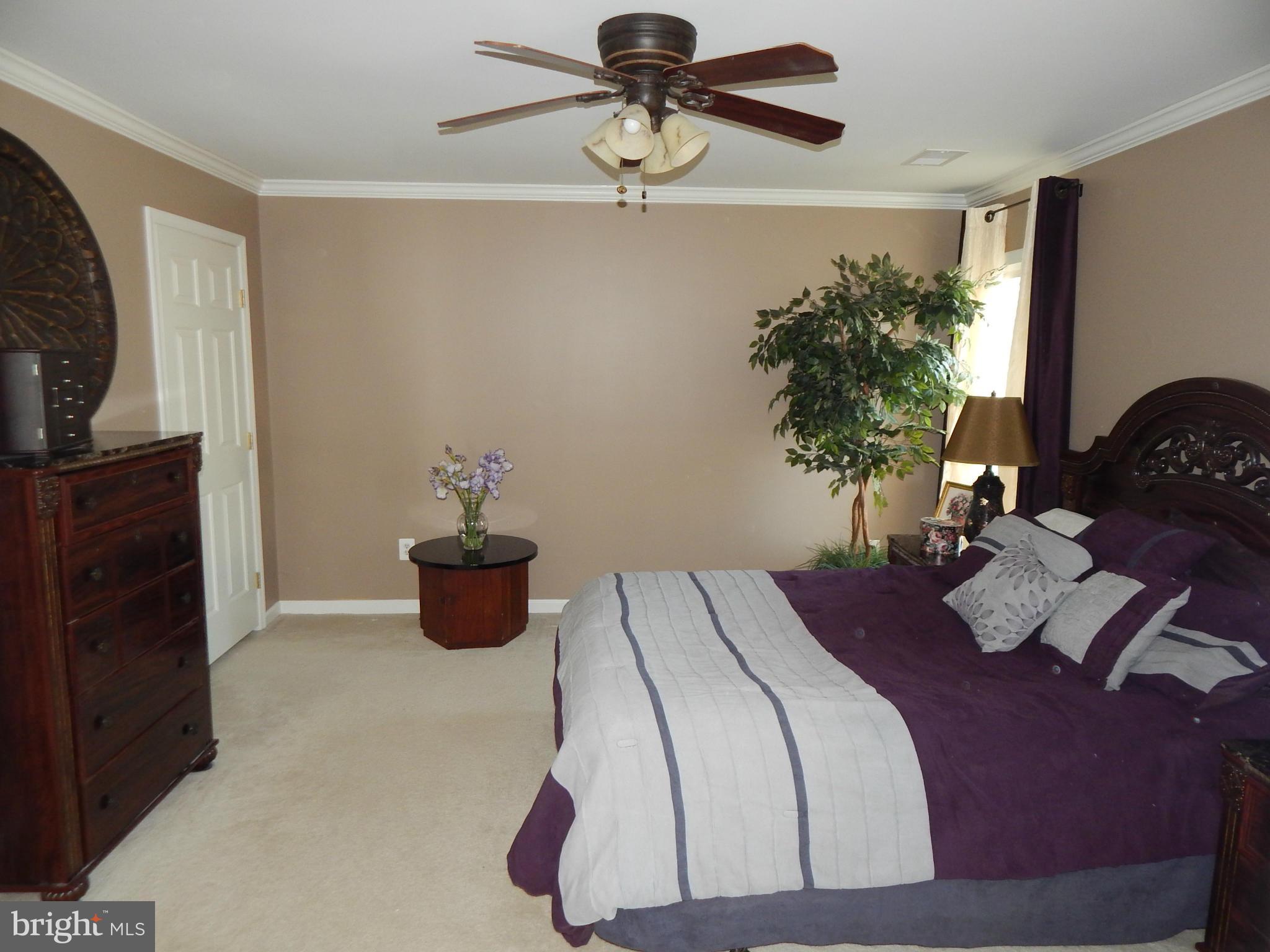 LAKELAND PLACE - Residential