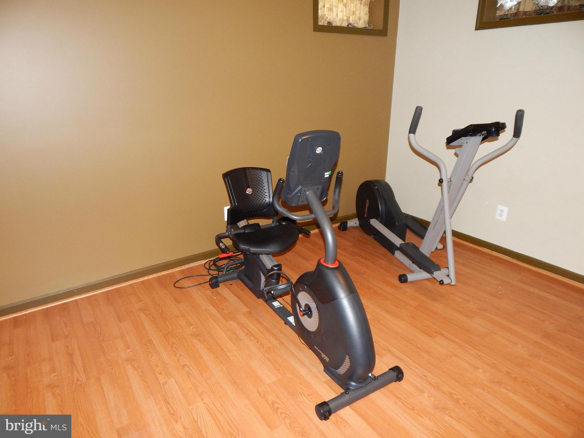 LAKELAND PLACE - Residential