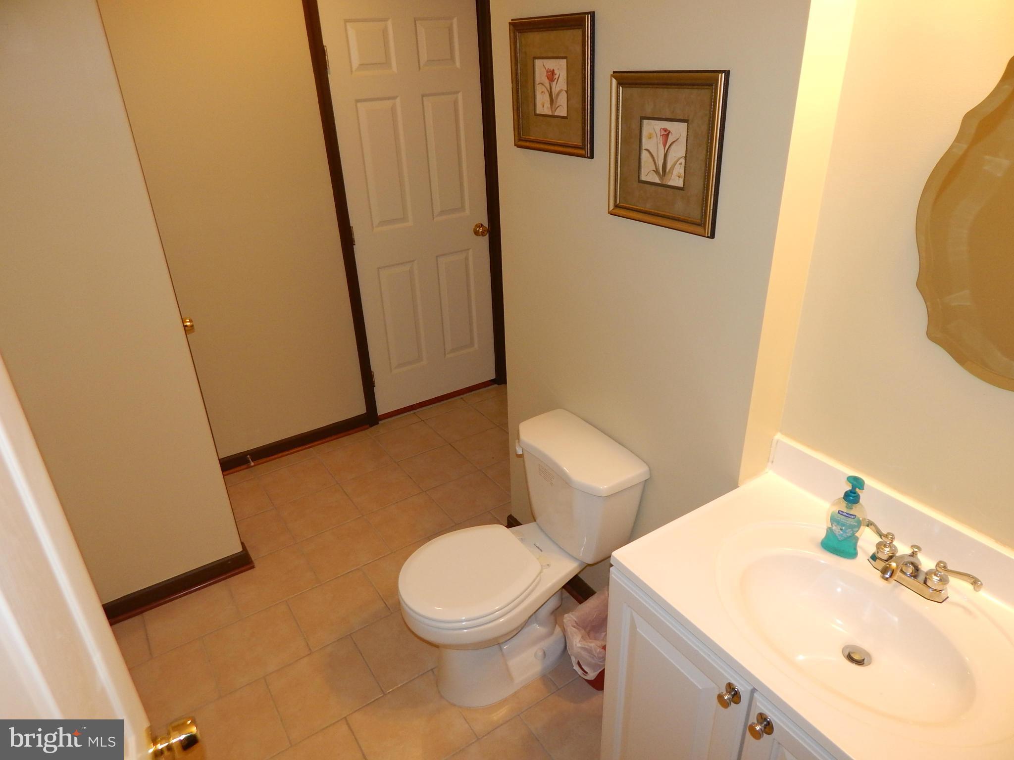 LAKELAND PLACE - Residential