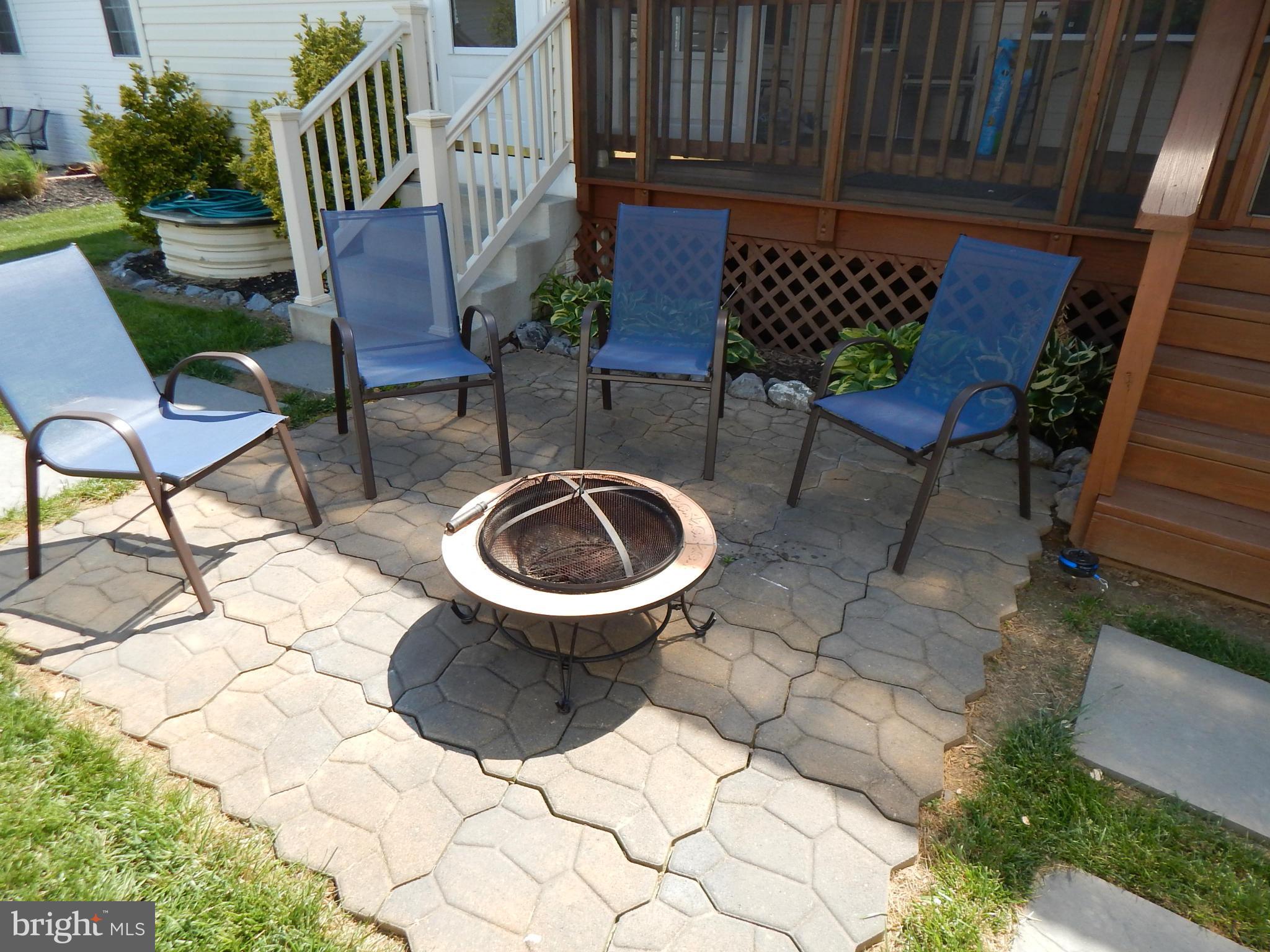 LAKELAND PLACE - Residential