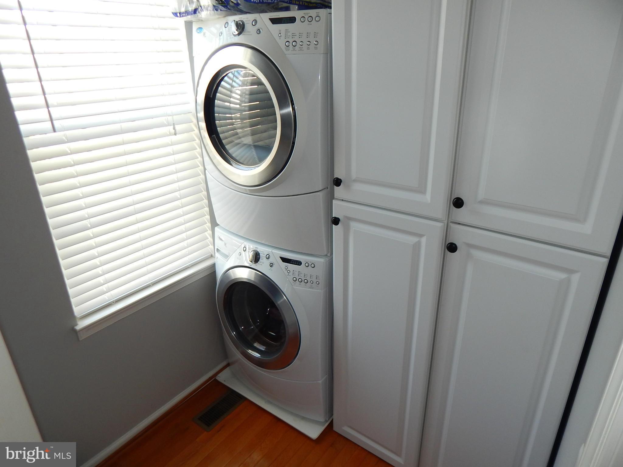 LAKELAND PLACE - Residential