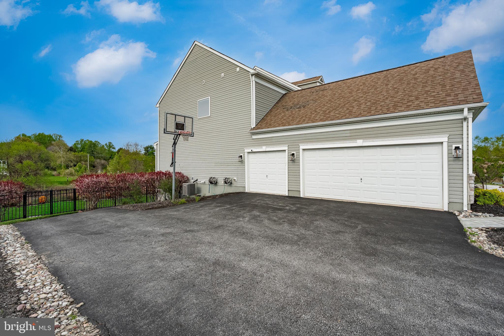 APPLECROSS - Residential