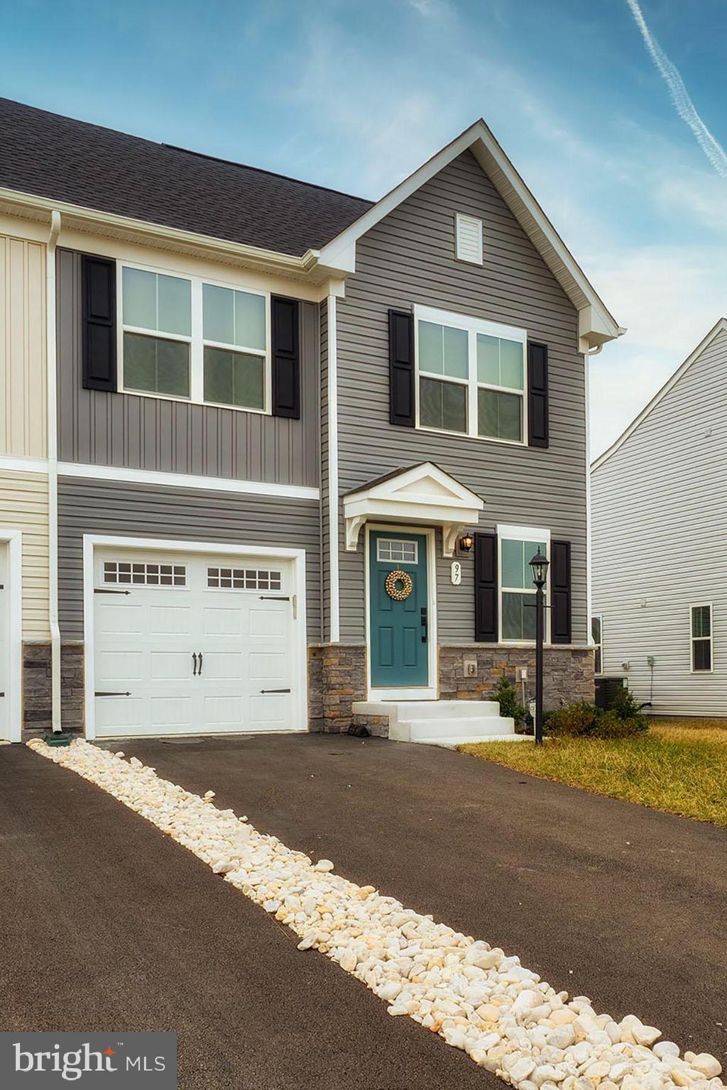 ARCADIA NORTH - Residential Lease