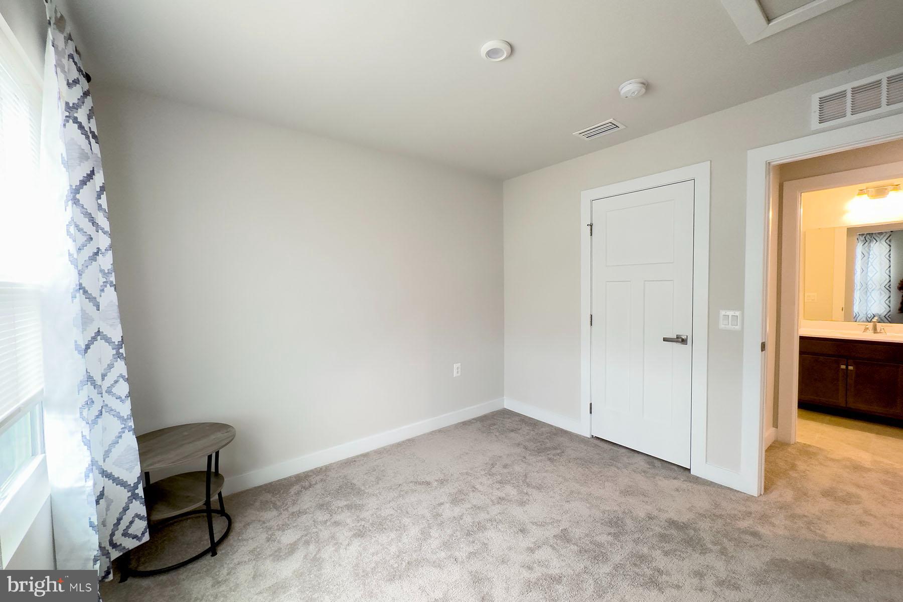 ARCADIA NORTH - Residential Lease