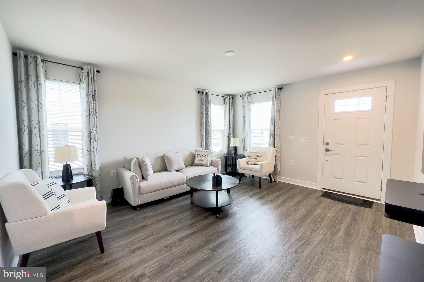 ARCADIA NORTH - Residential Lease