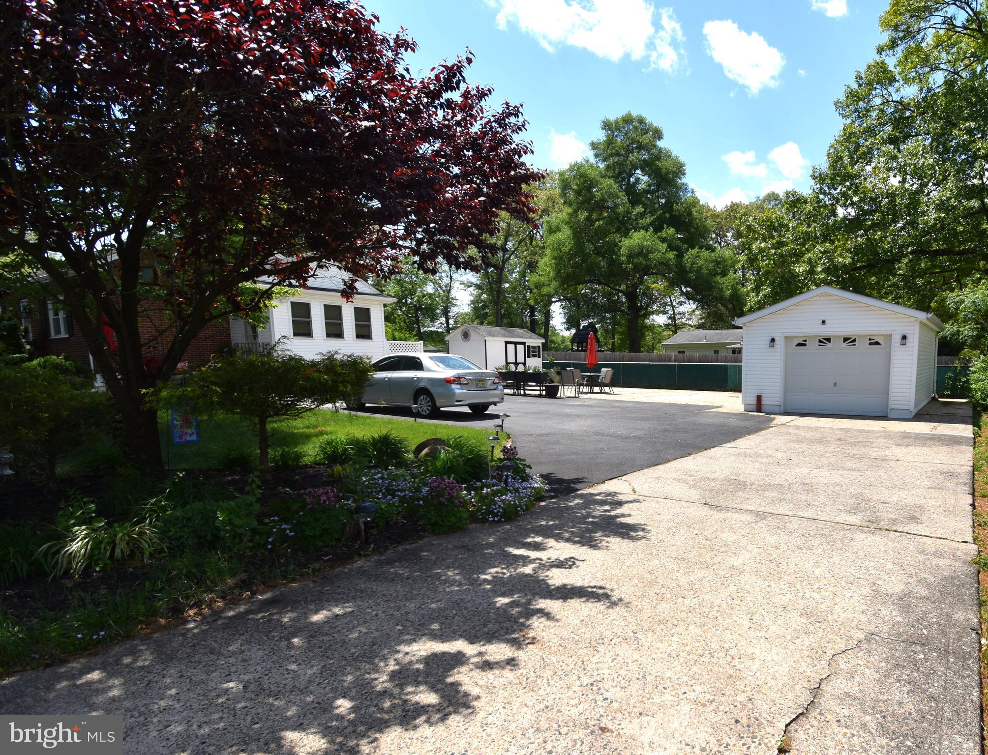 1304 GRIFFITH AVENUE