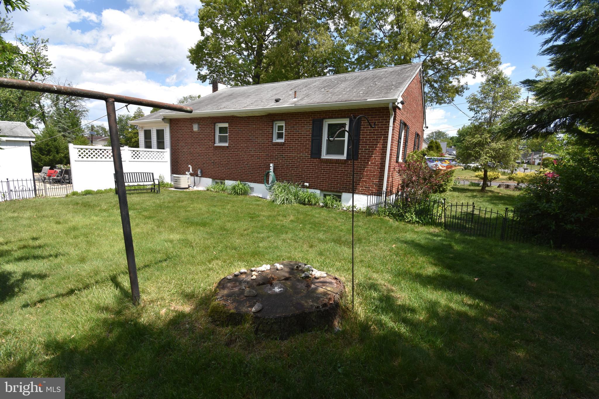 1304 GRIFFITH AVENUE