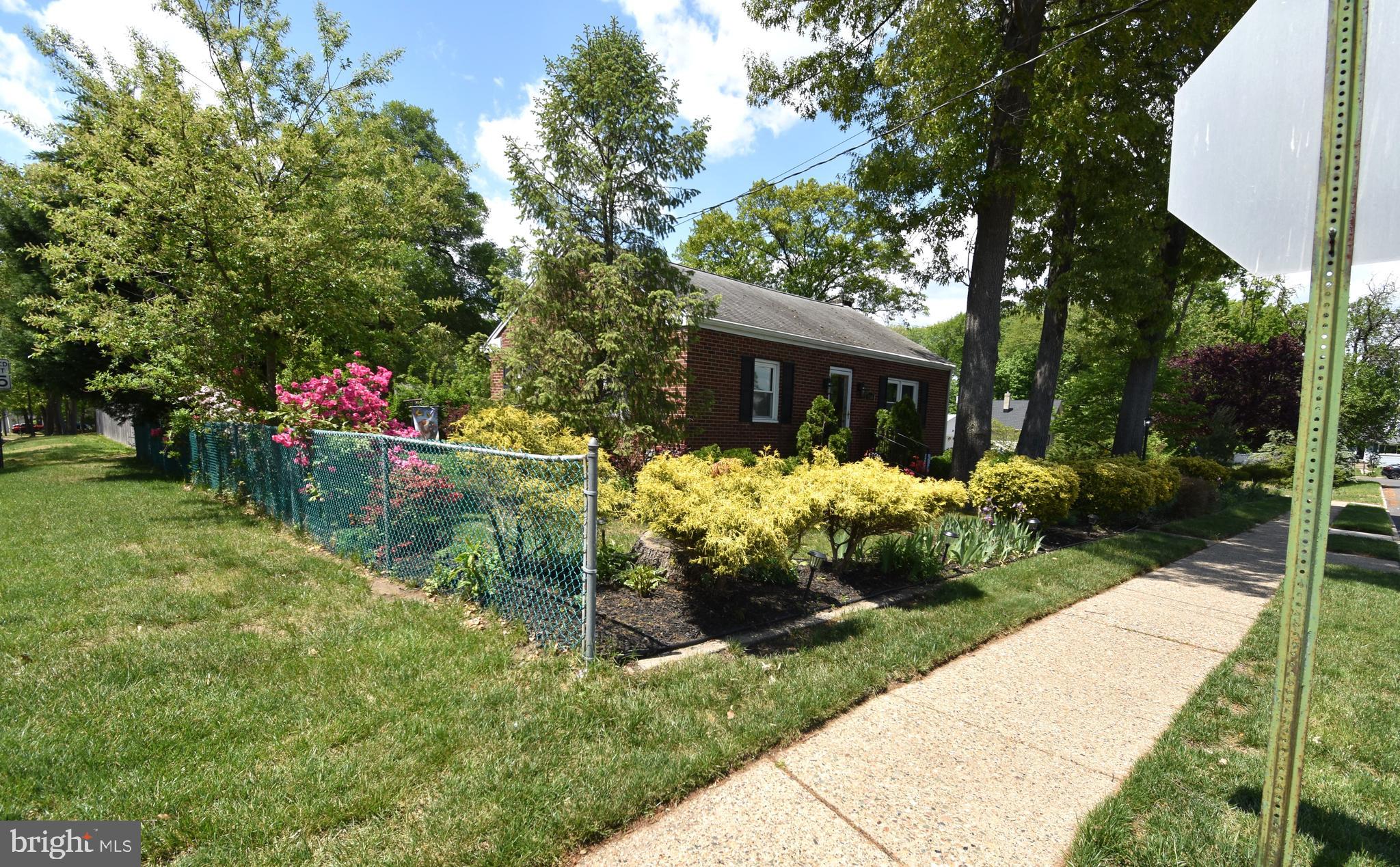 1304 GRIFFITH AVENUE