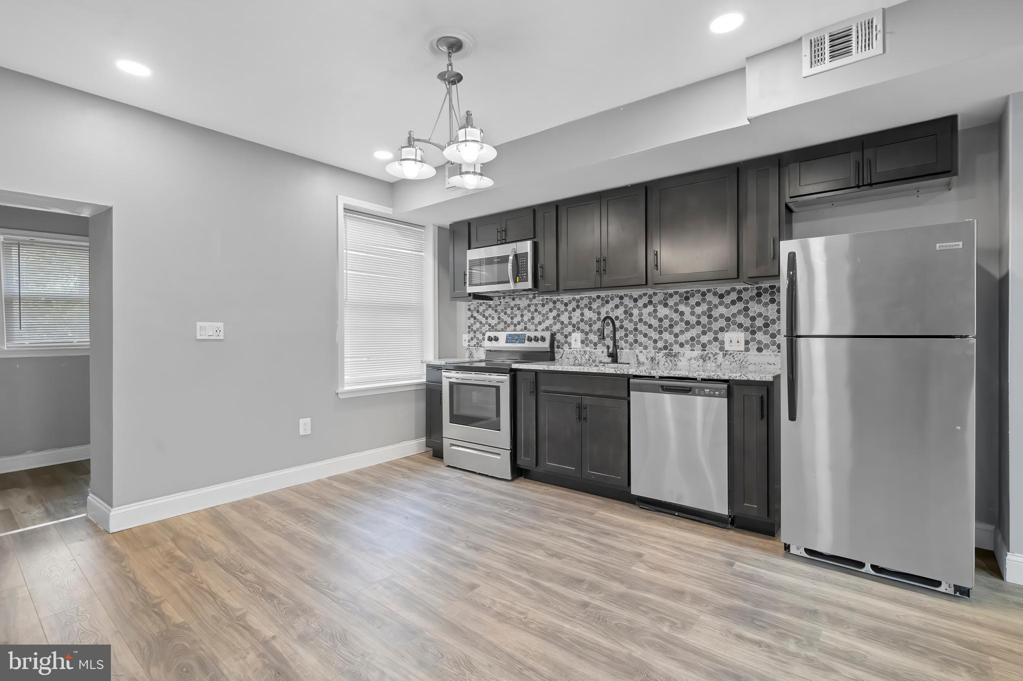 BELAIR-EDISON - Residential Lease