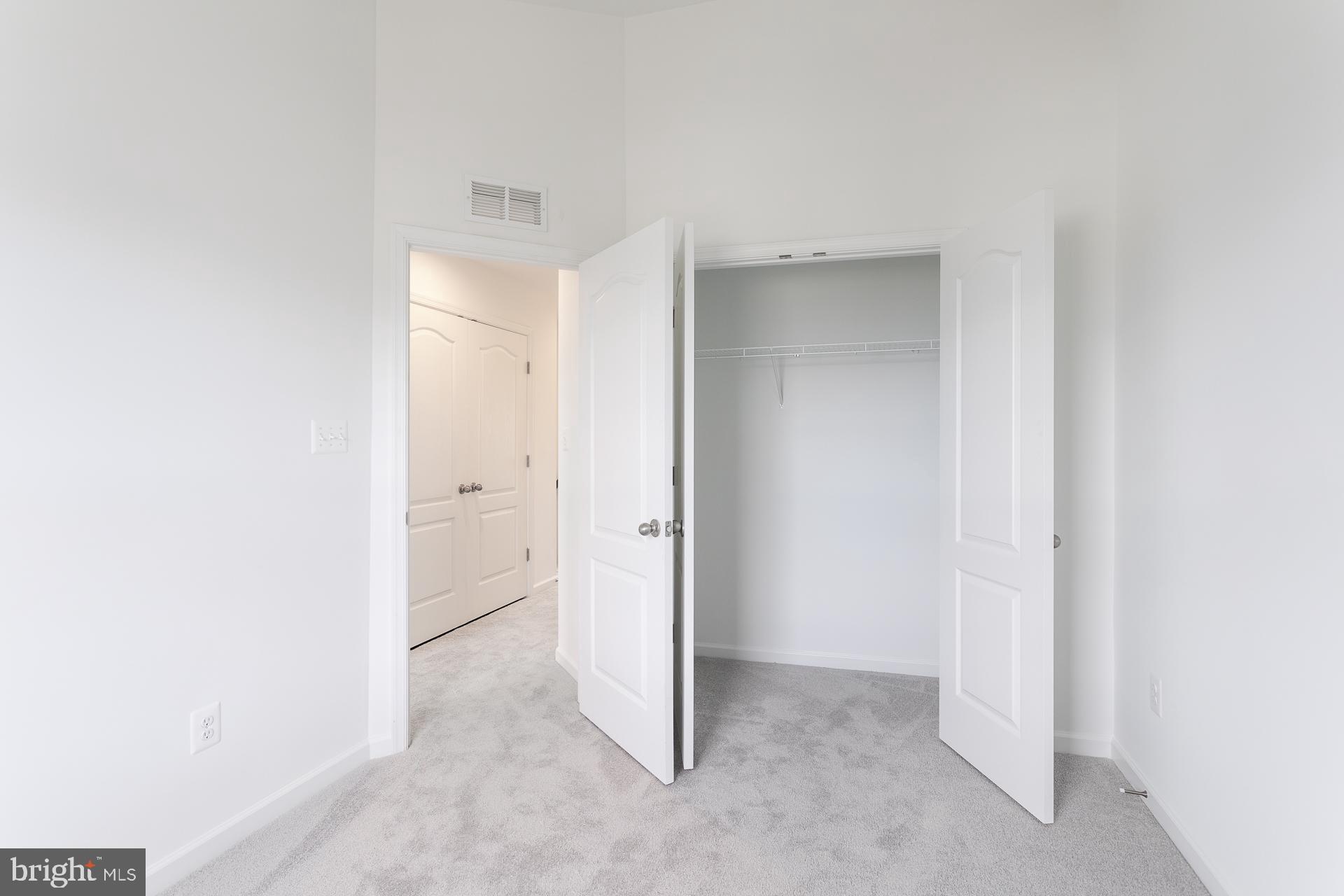 HUNTFIELD - Residential