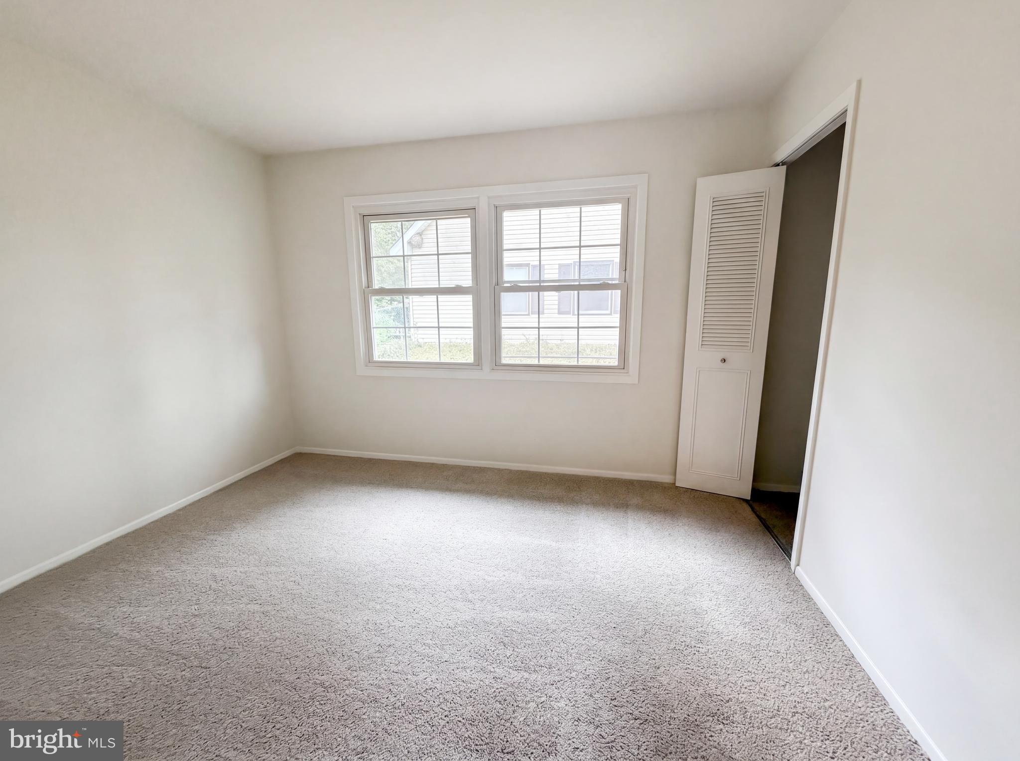 MEADOWBROOK - Residential