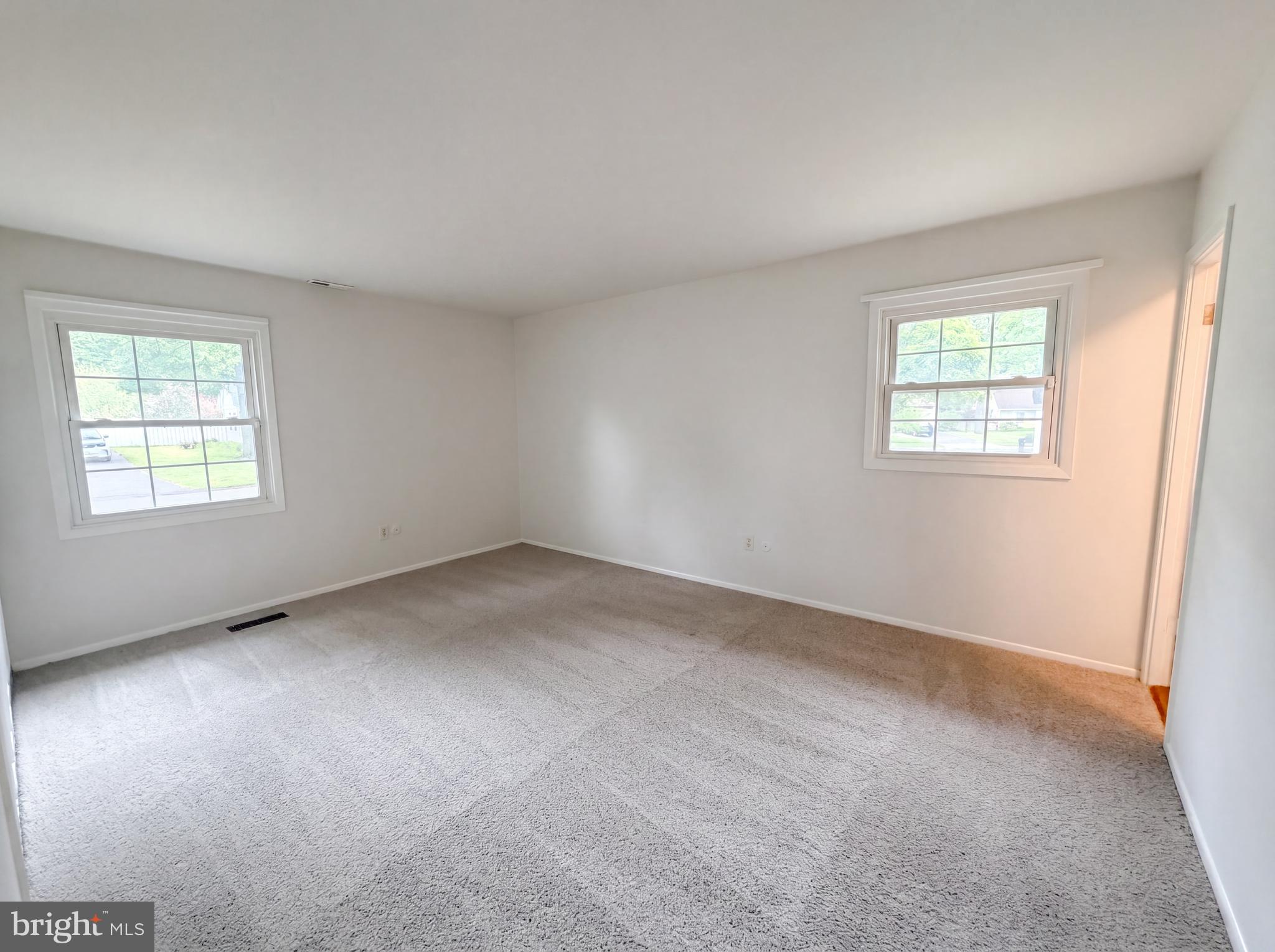 MEADOWBROOK - Residential