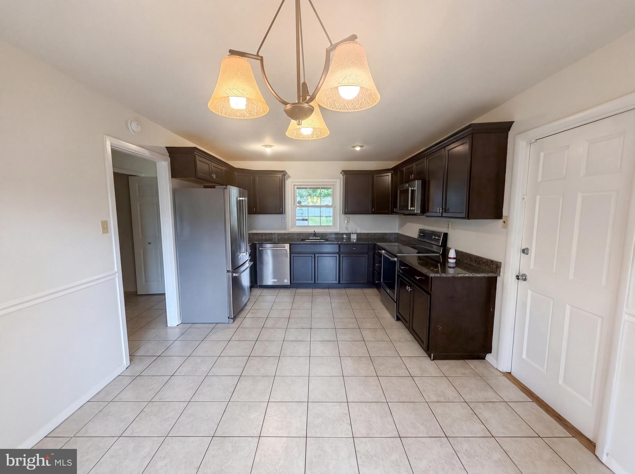 MEADOWBROOK - Residential