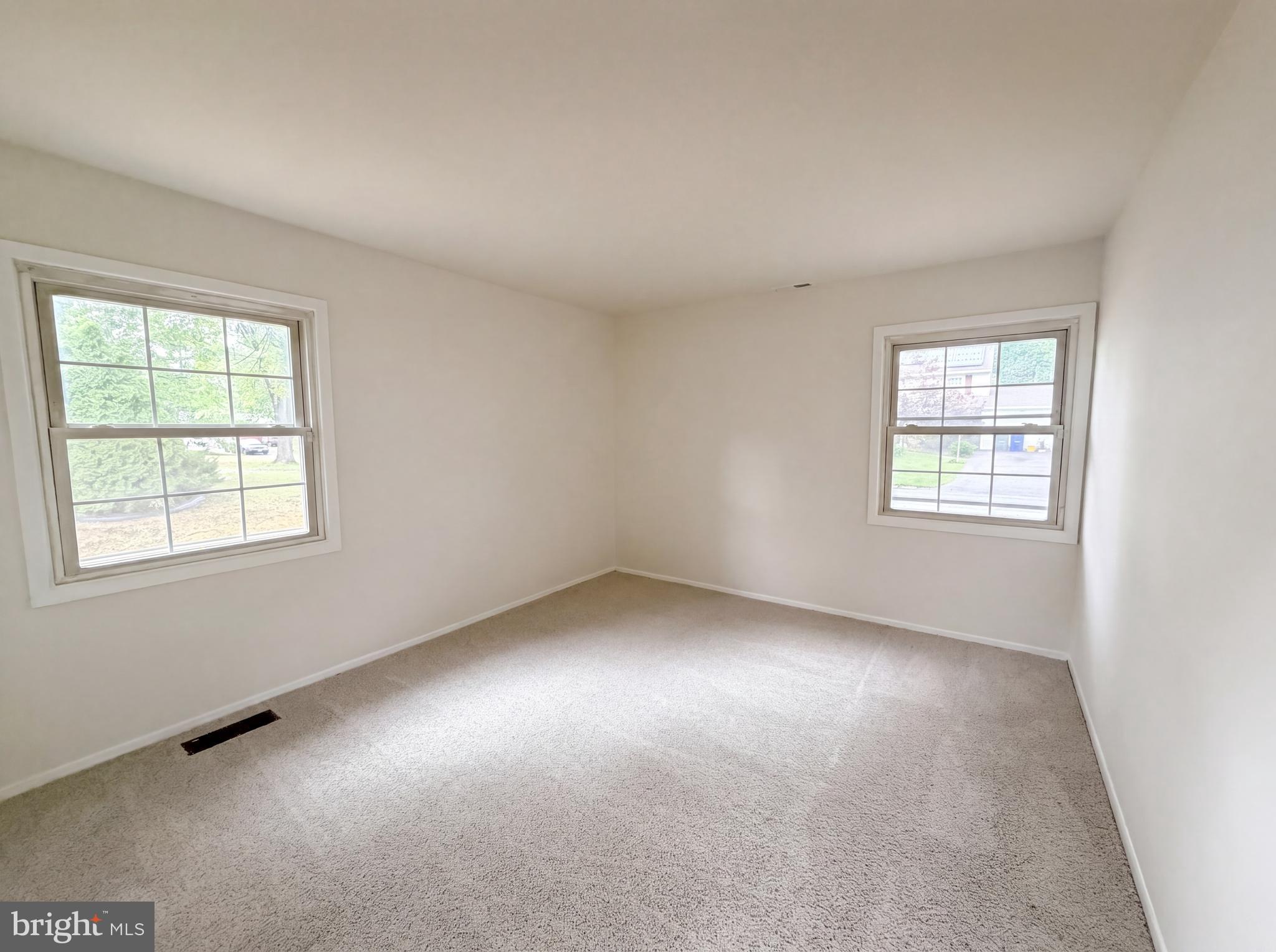 MEADOWBROOK - Residential