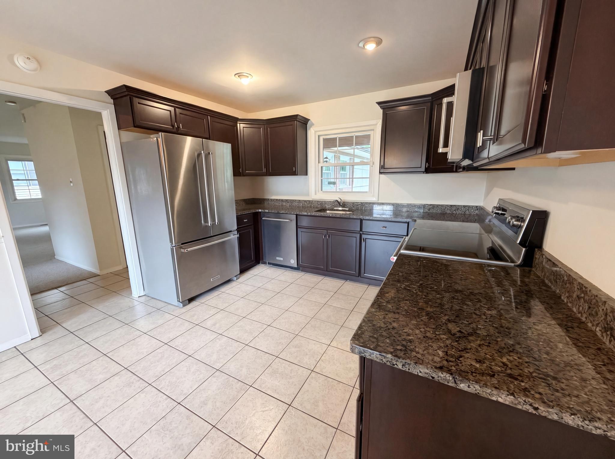 MEADOWBROOK - Residential