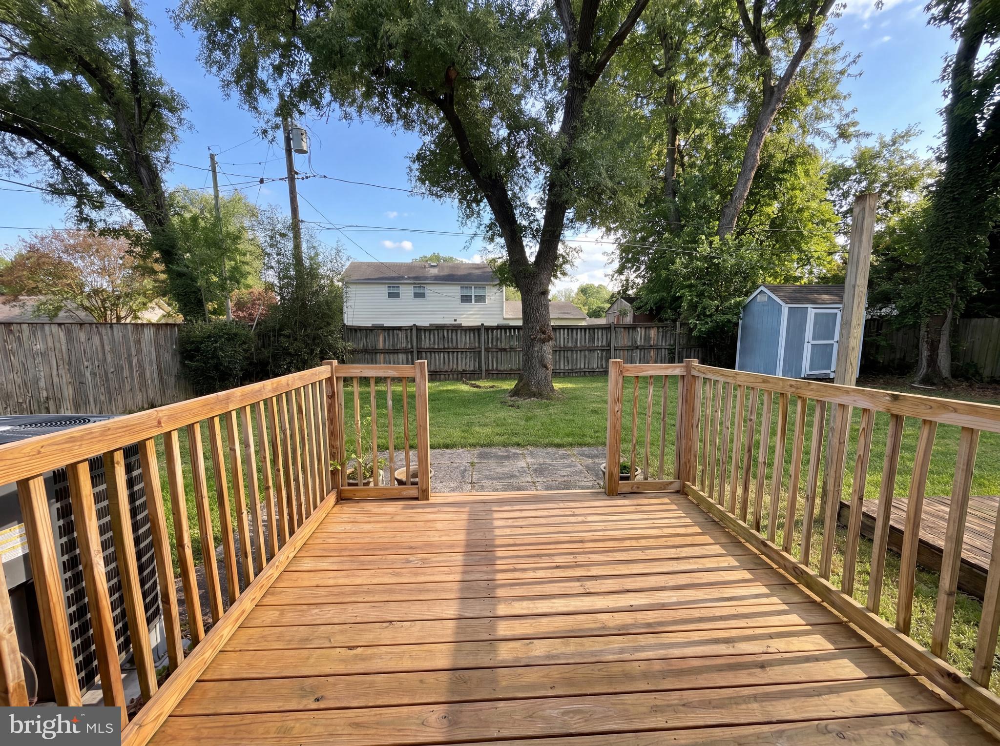 MEADOWBROOK - Residential