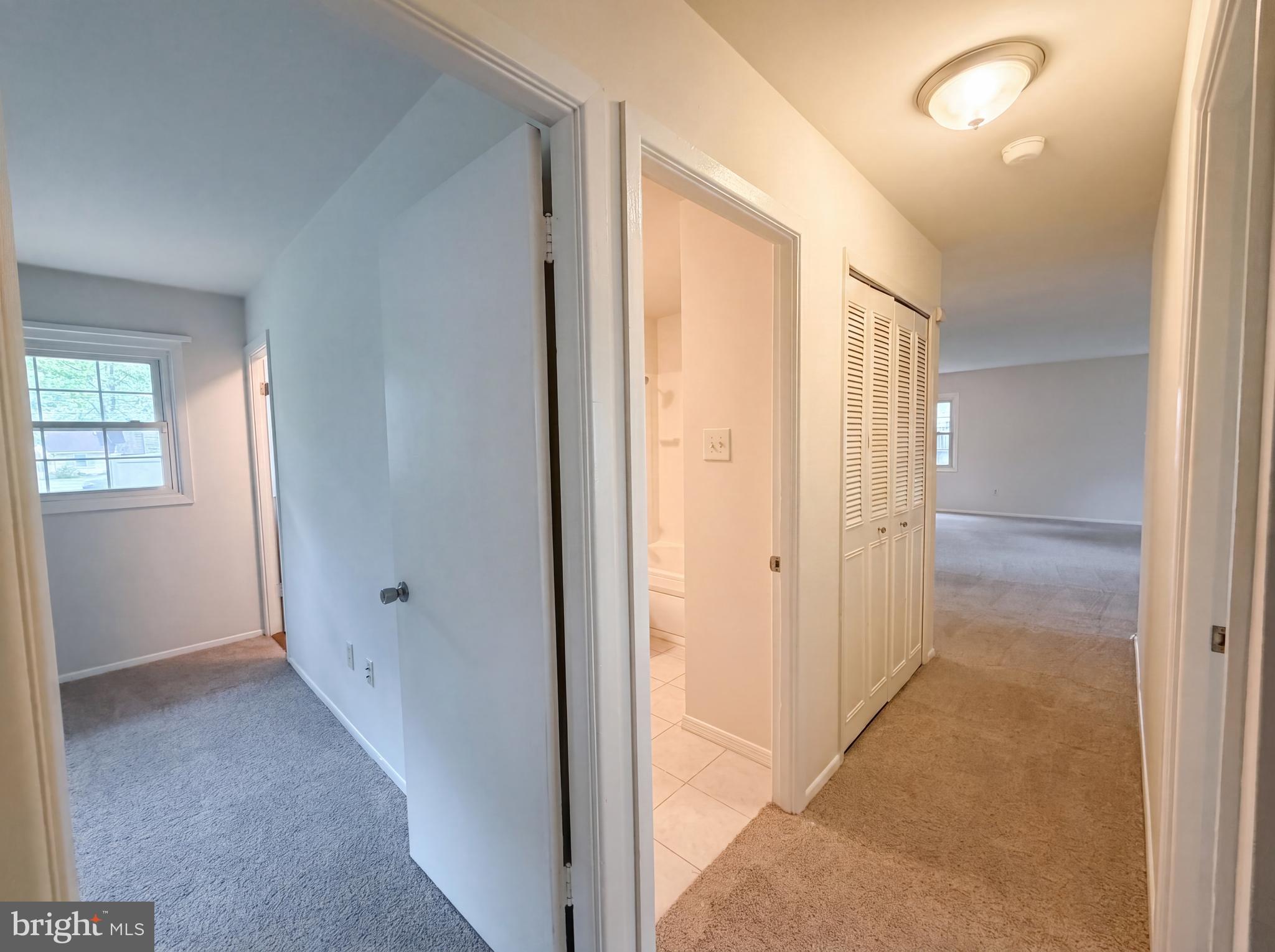 MEADOWBROOK - Residential