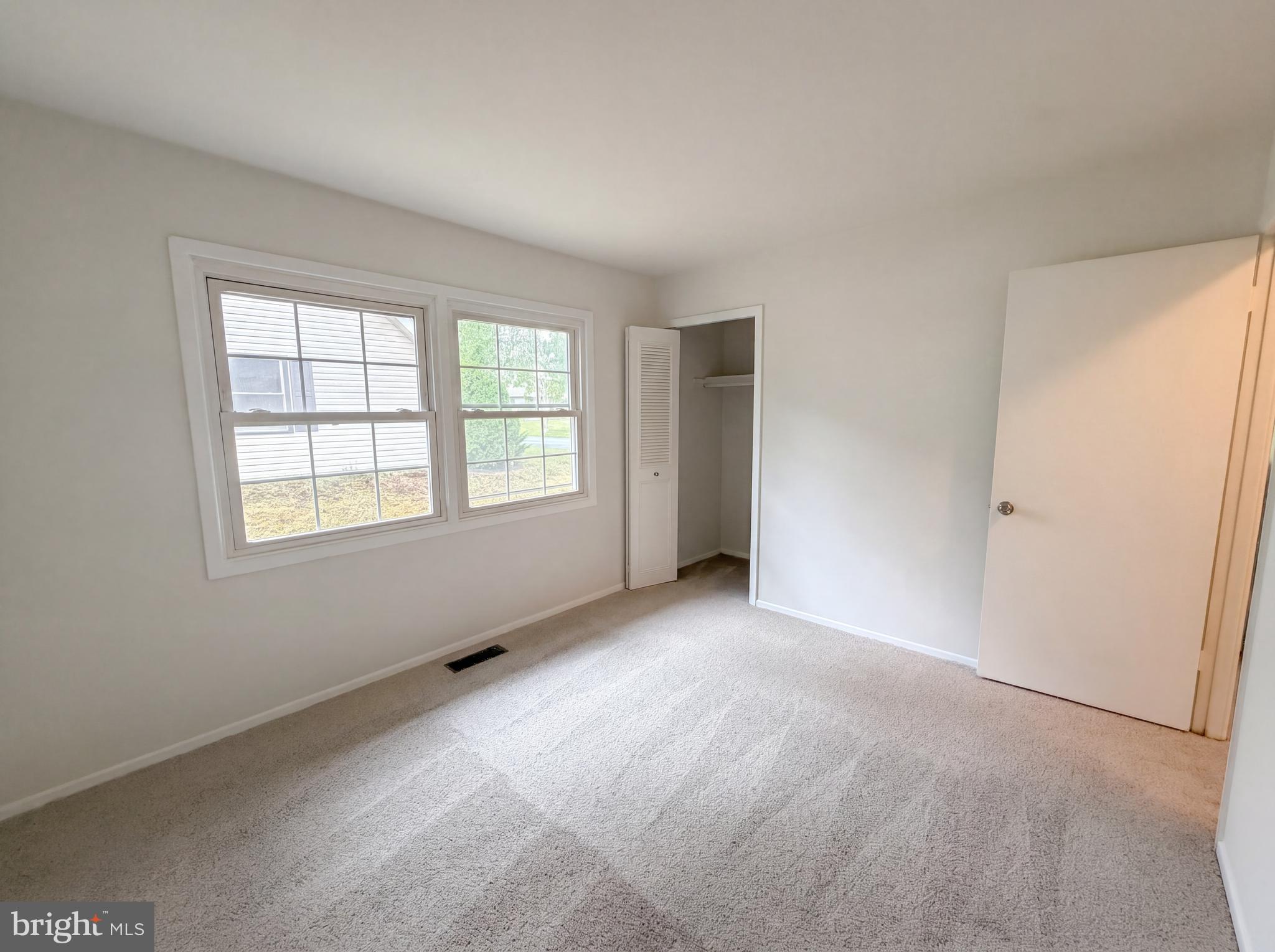 MEADOWBROOK - Residential