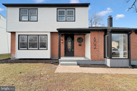 Photo of 602 Linda Avenue, BLACKWOOD, NJ 08012 (MLS # NJCD2112602)