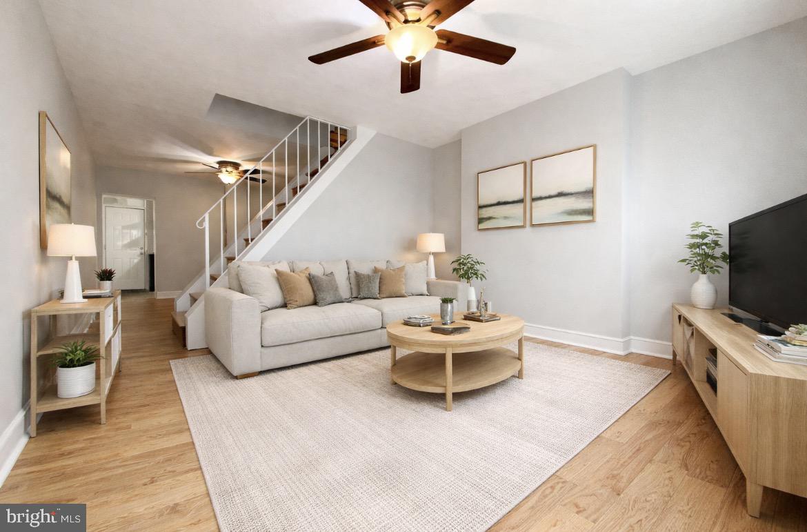 2136 E TUCKER STREET