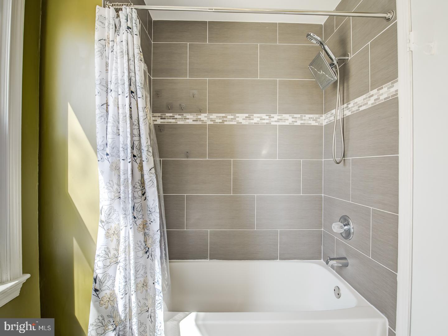 MARLTON - Residential