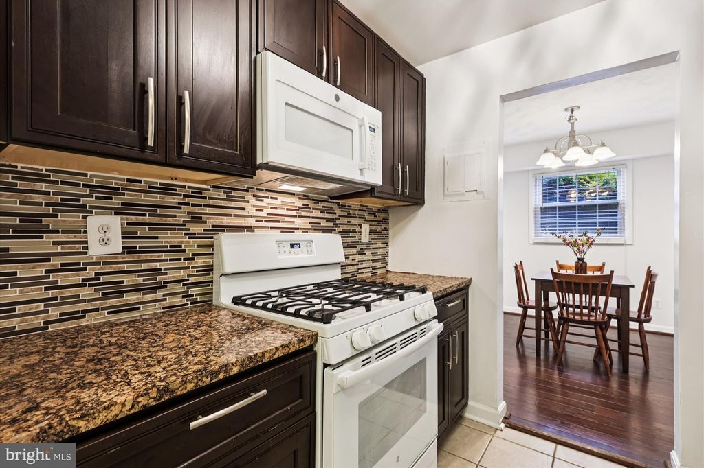 Photo of 3874 Lyndhurst Drive #103, FAIRFAX, VA 22031 (MLS # VAFC2007516)