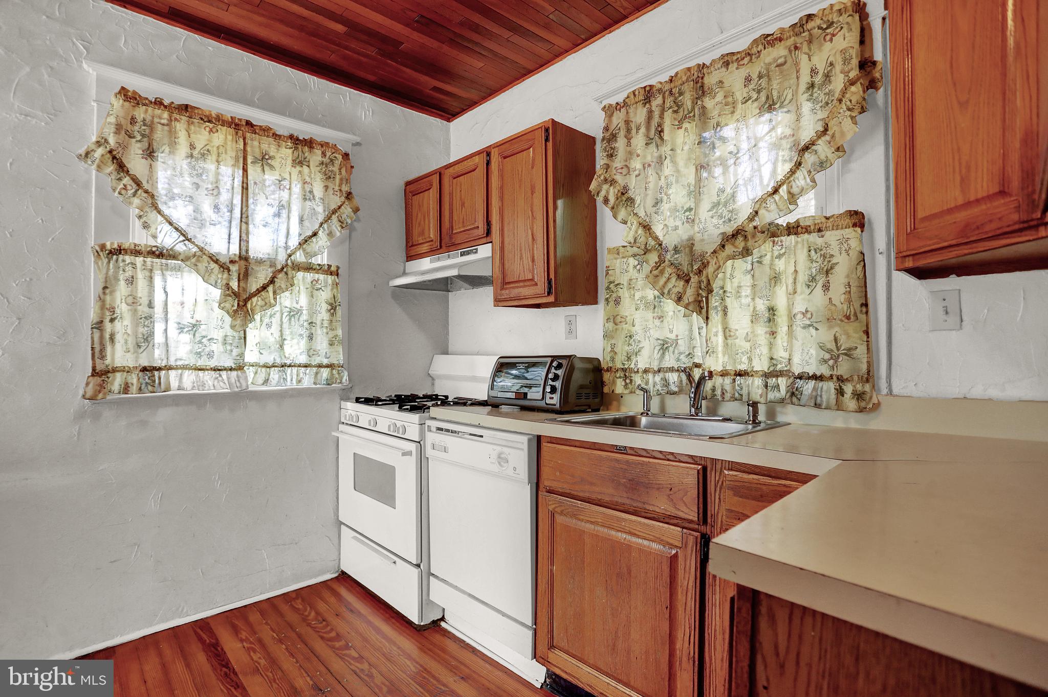 BEVERLY HILLS - Residential