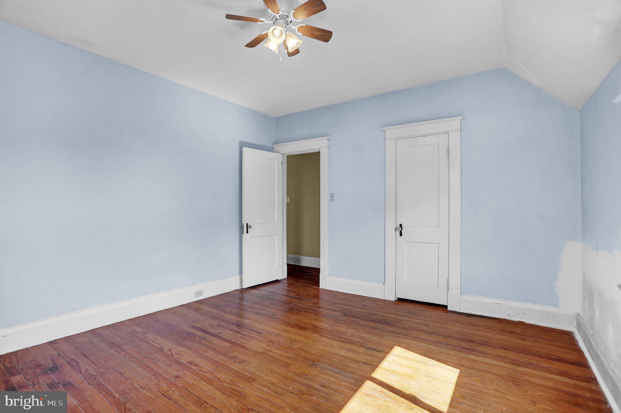 BEVERLY HILLS - Residential