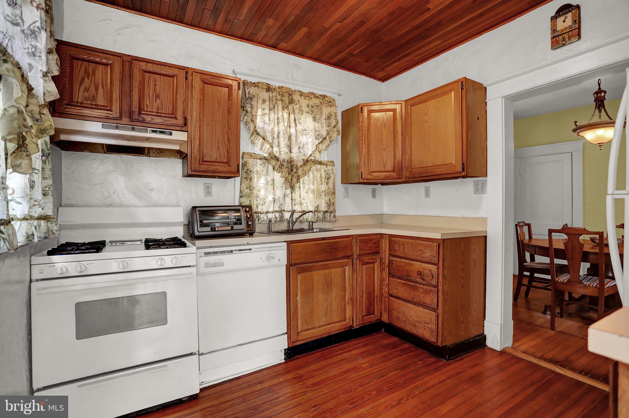 BEVERLY HILLS - Residential