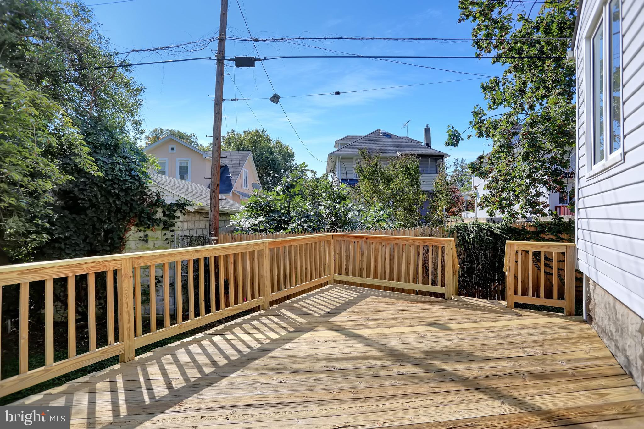 BEVERLY HILLS - Residential