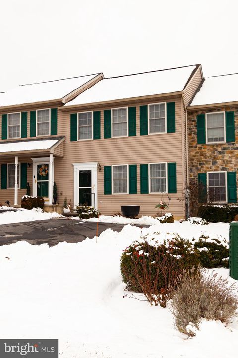 Photo of 509 Wood Duck Drive, Manheim, PA 17545 (MLS # PALA2045940)