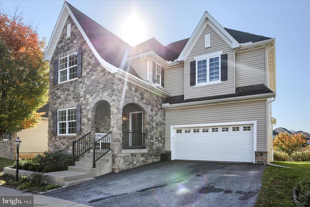 Photo of 525 Brookshire Drive, Lancaster, PA 17601 (MLS # PALA2042622)