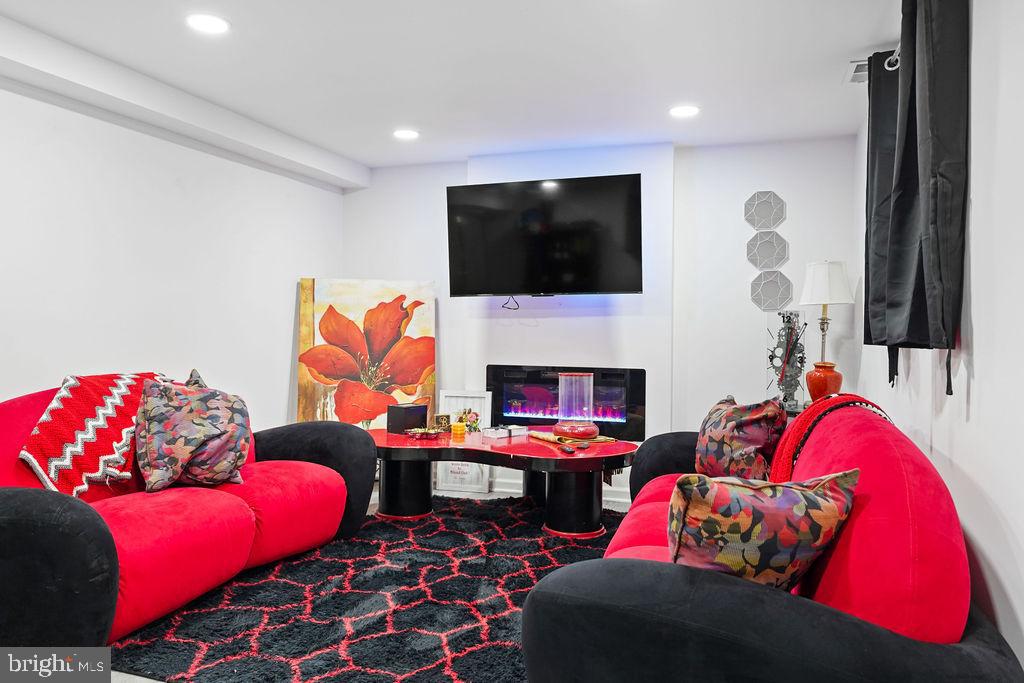 ANDORICK ACRES - Residential