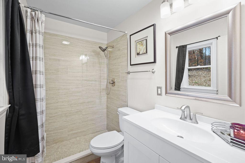 ANDORICK ACRES - Residential