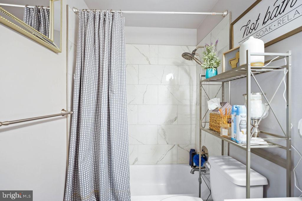 ANDORICK ACRES - Residential