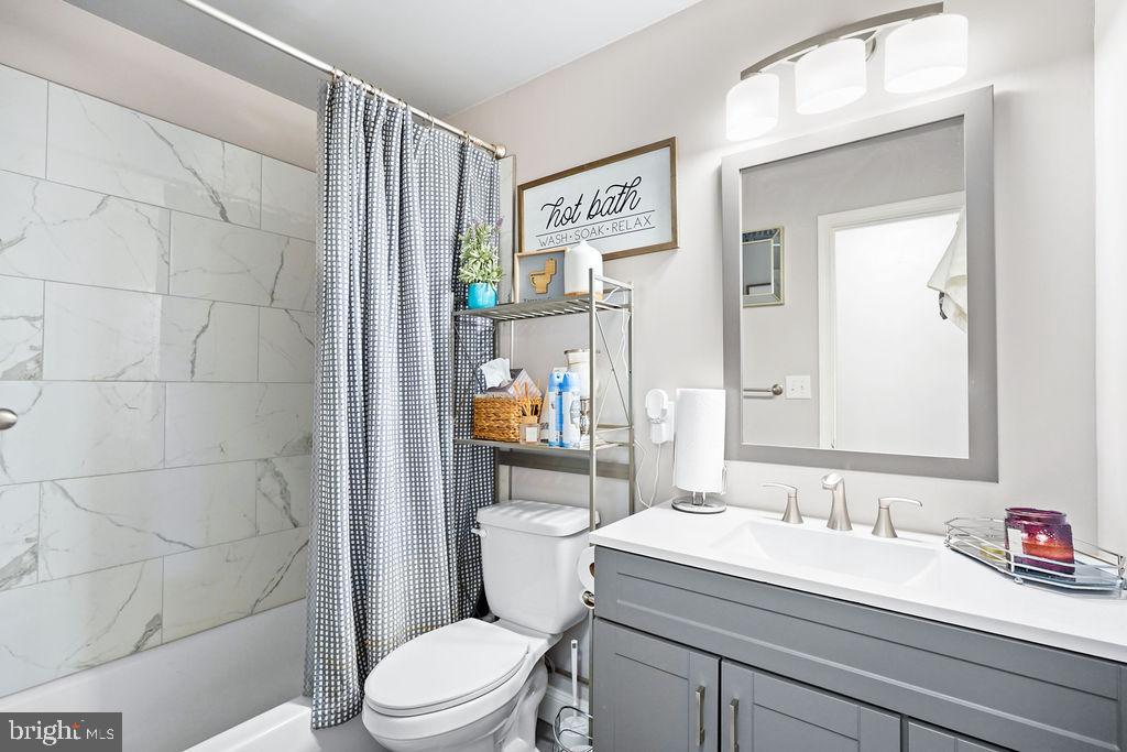 ANDORICK ACRES - Residential