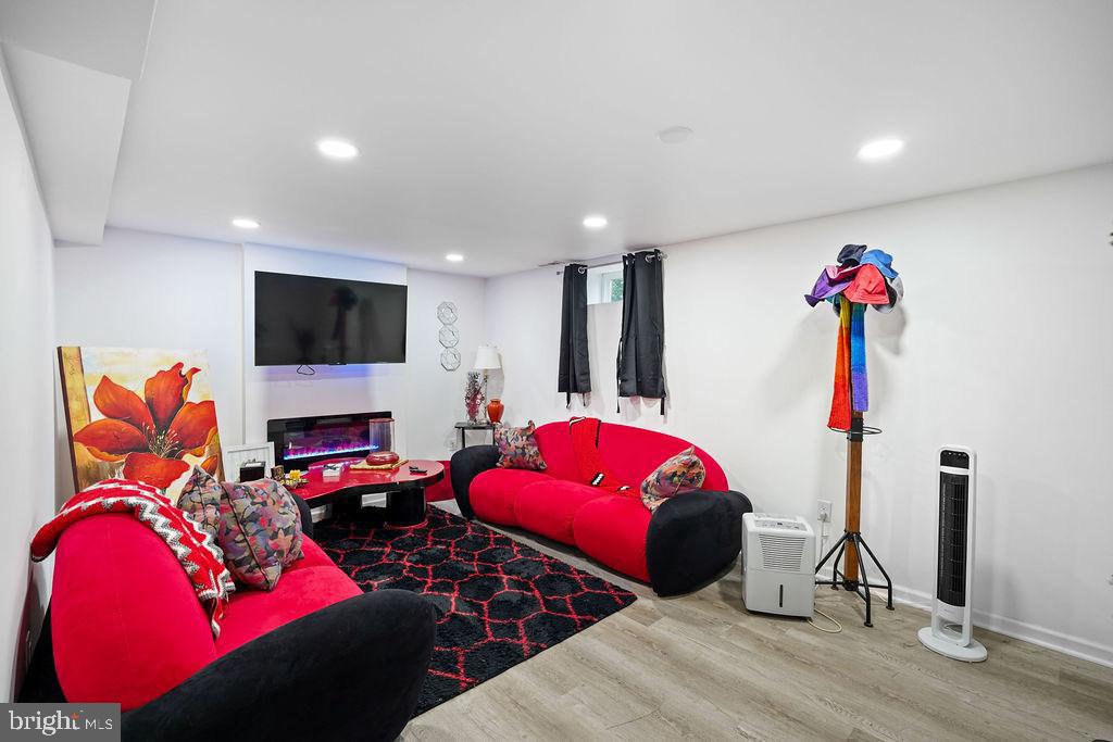 ANDORICK ACRES - Residential