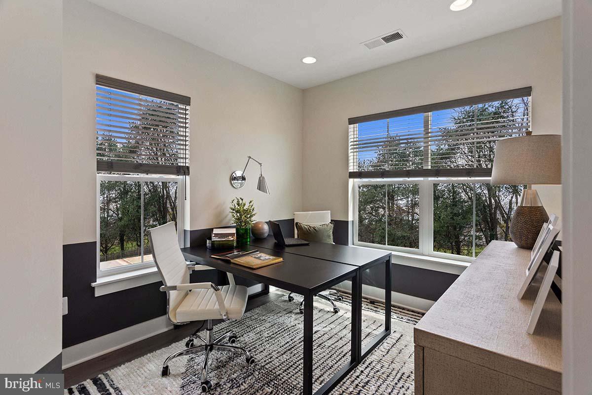 THE GROVE - Residential