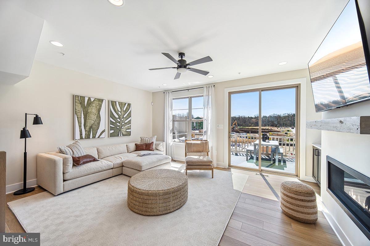 THE GROVE - Residential