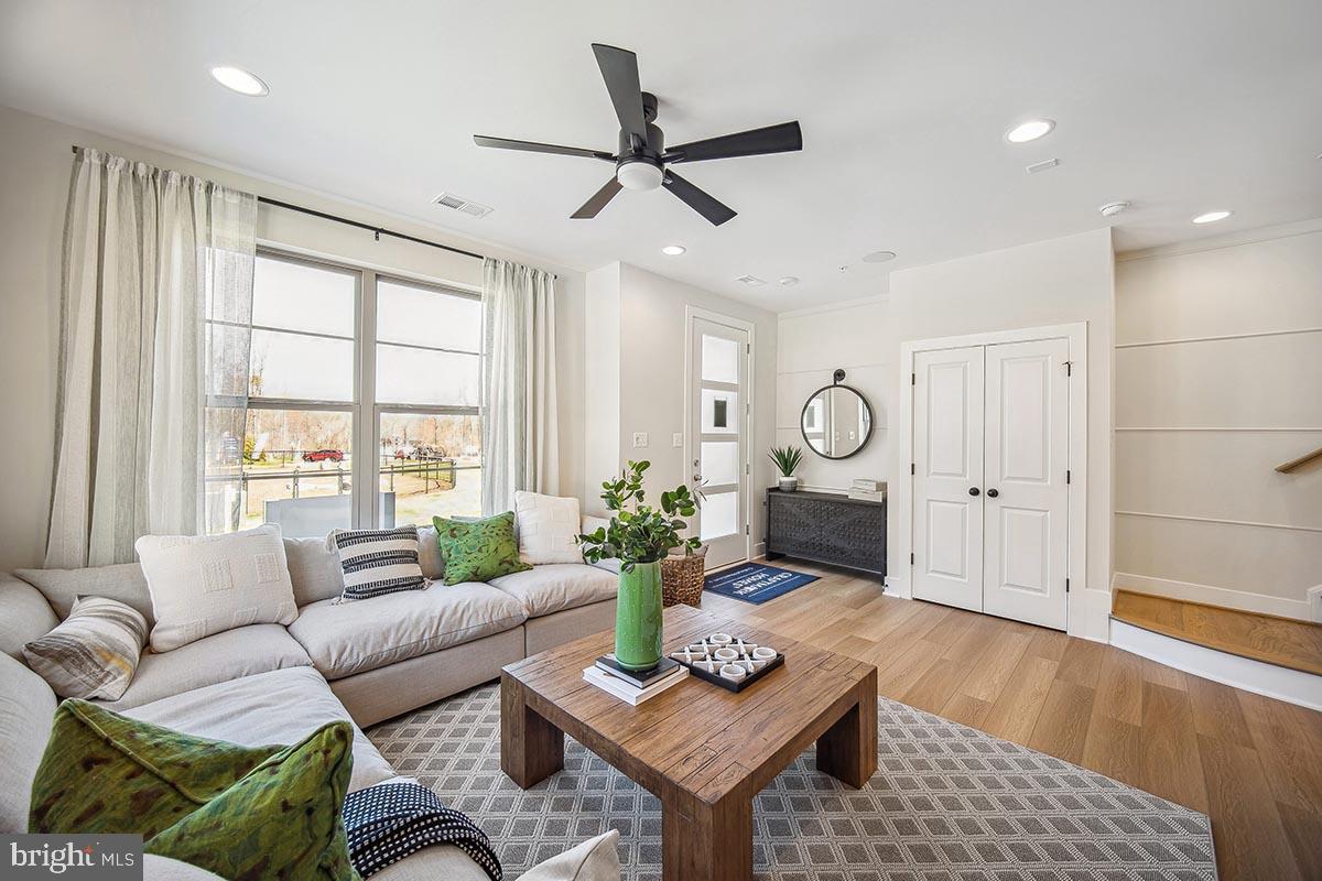 THE GROVE - Residential