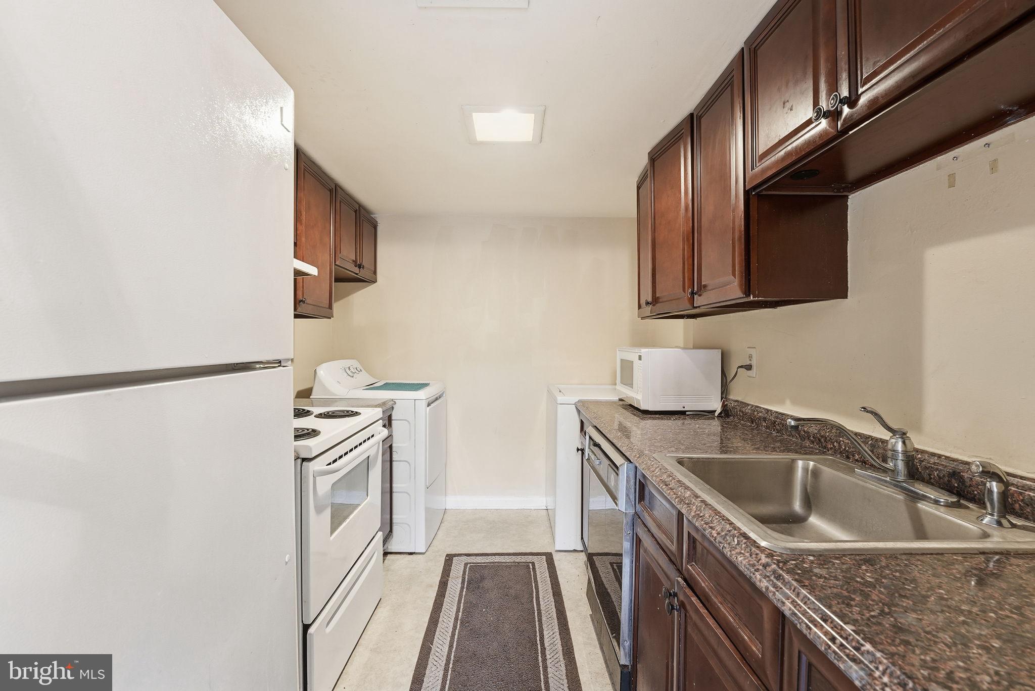 WILLIAMSTOWN - Residential Lease