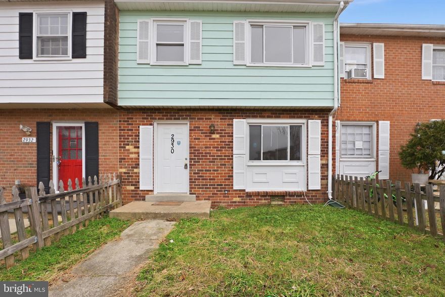 Located on a quiet cul-de-sac in Dumfries, this home offers a functional layout with bright living spaces and comfortable bedroom sizes. The private backyard provides a great space for relaxing or entertaining. Conveniently situated near shopping, dining, schools, and major commuter routes including I-95, Route 1, and Quantico, with easy access throughout Northern Virginia and Washington, DC. An excellent opportunity to enjoy a peaceful setting with everyday conveniences close by.