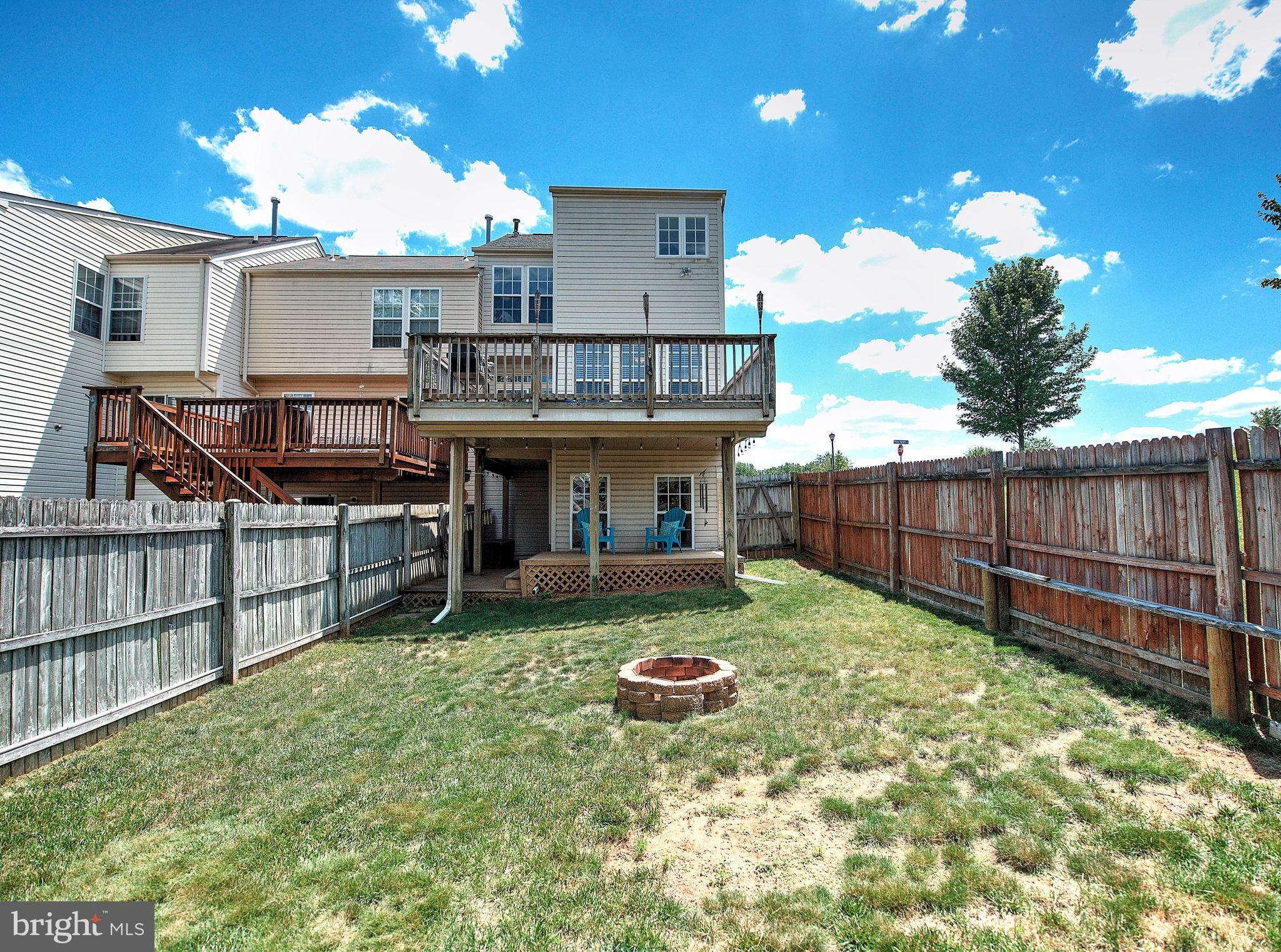 CONSTANT FRIENDSHIP - Residential