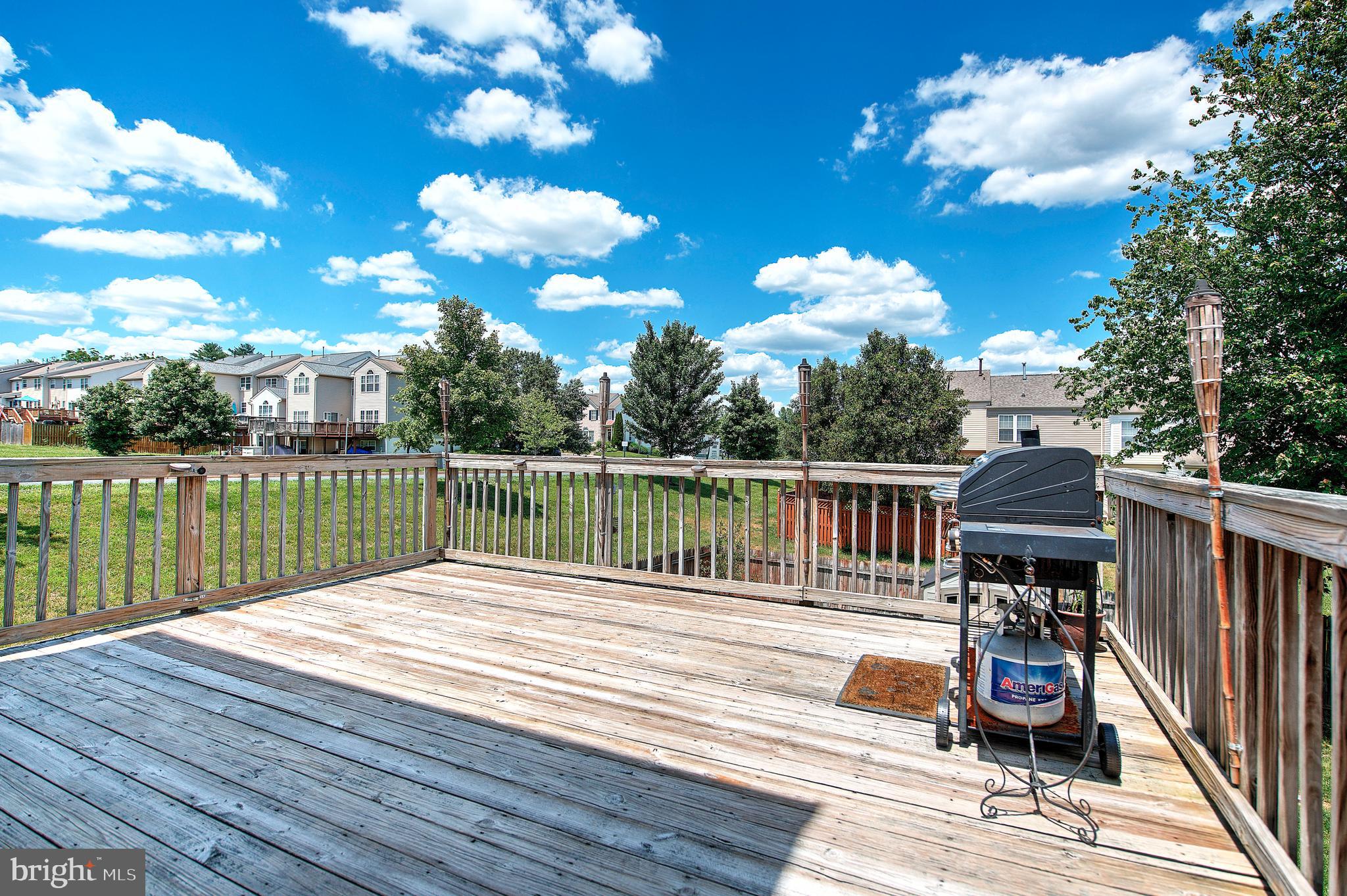 CONSTANT FRIENDSHIP - Residential