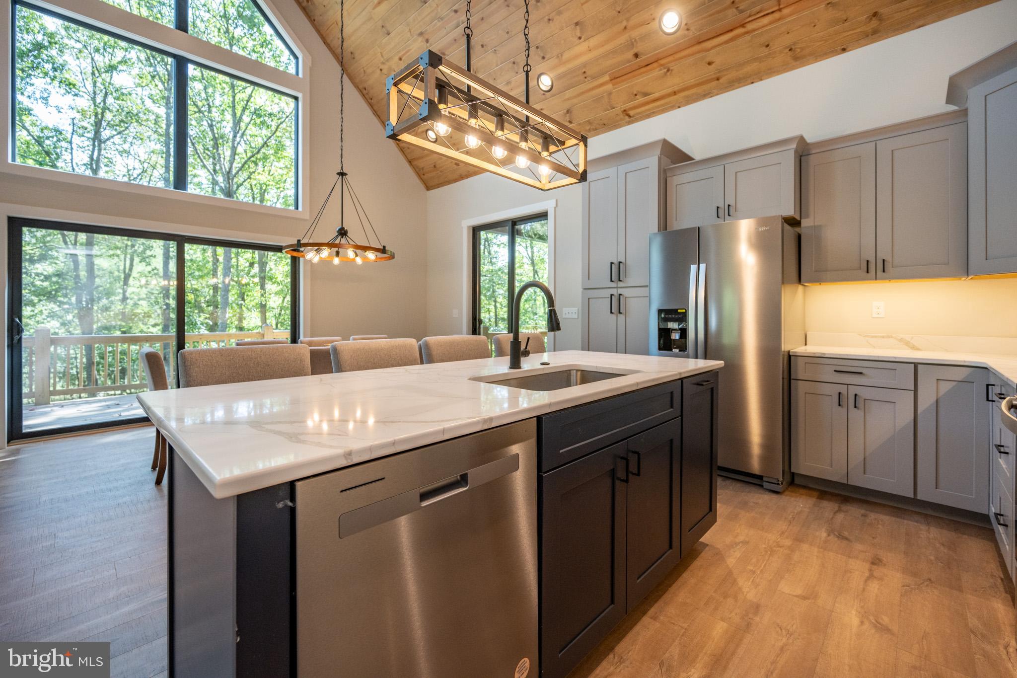 RED BRUSH - Residential