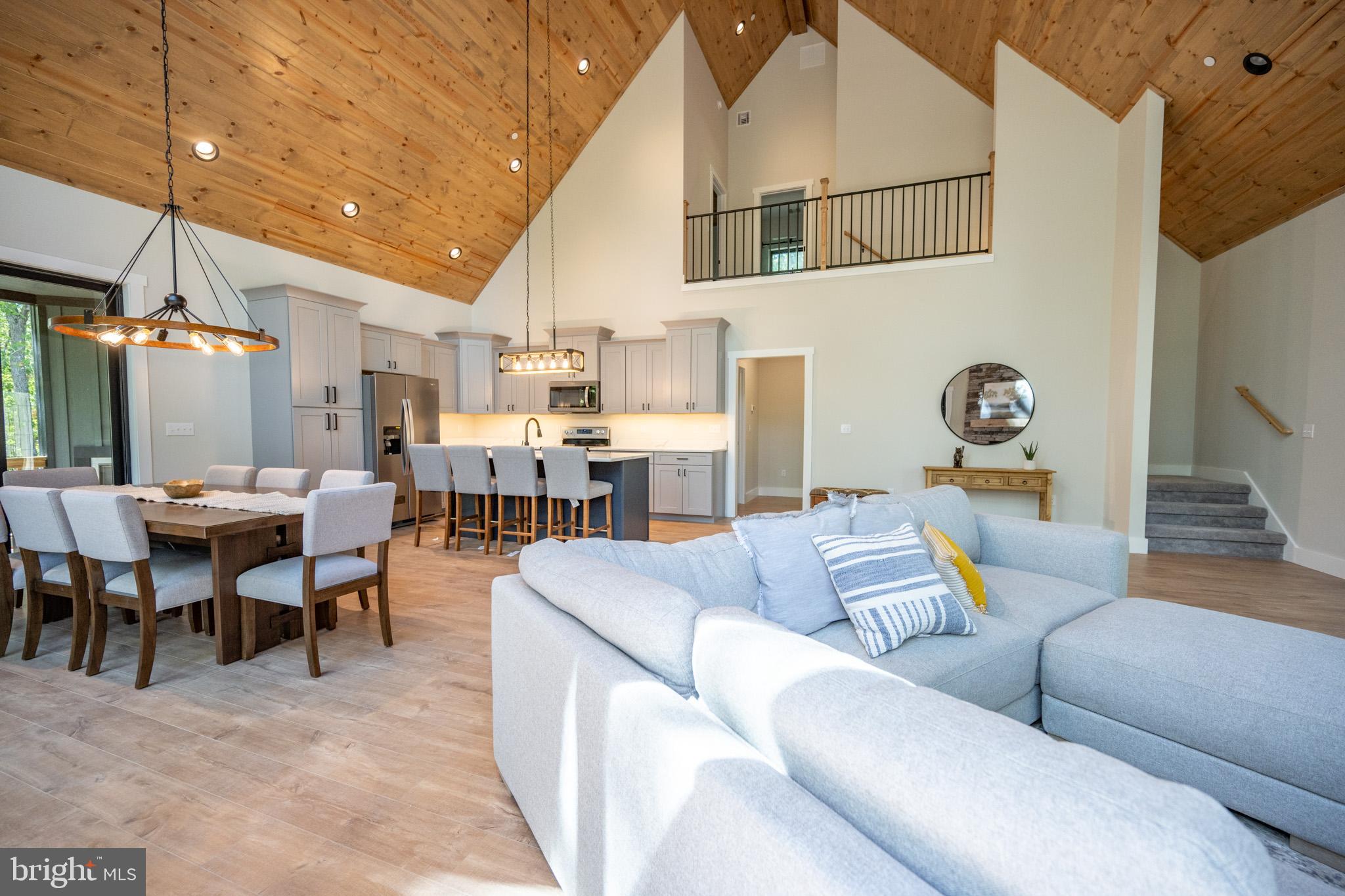 RED BRUSH - Residential