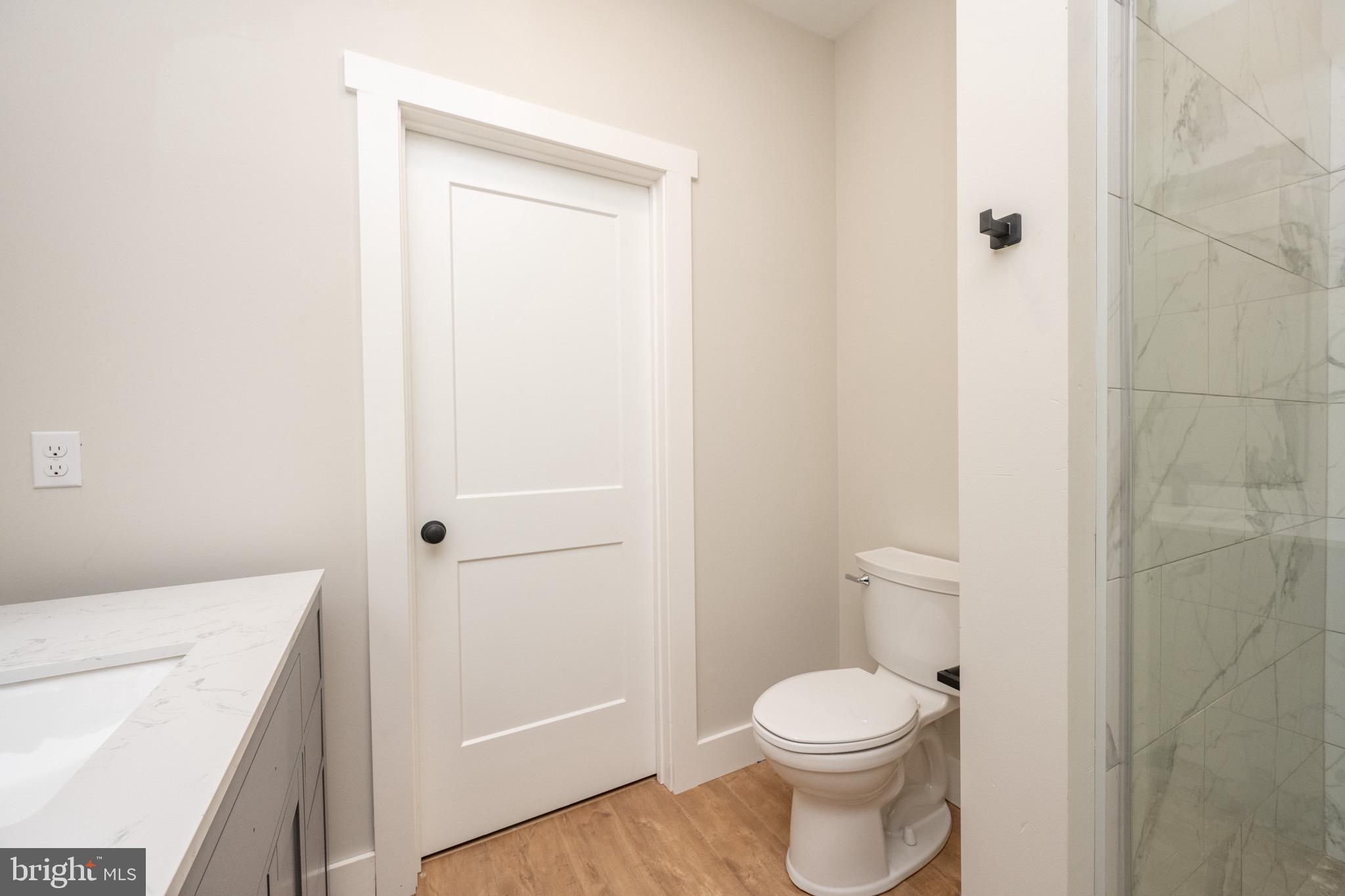 RED BRUSH - Residential