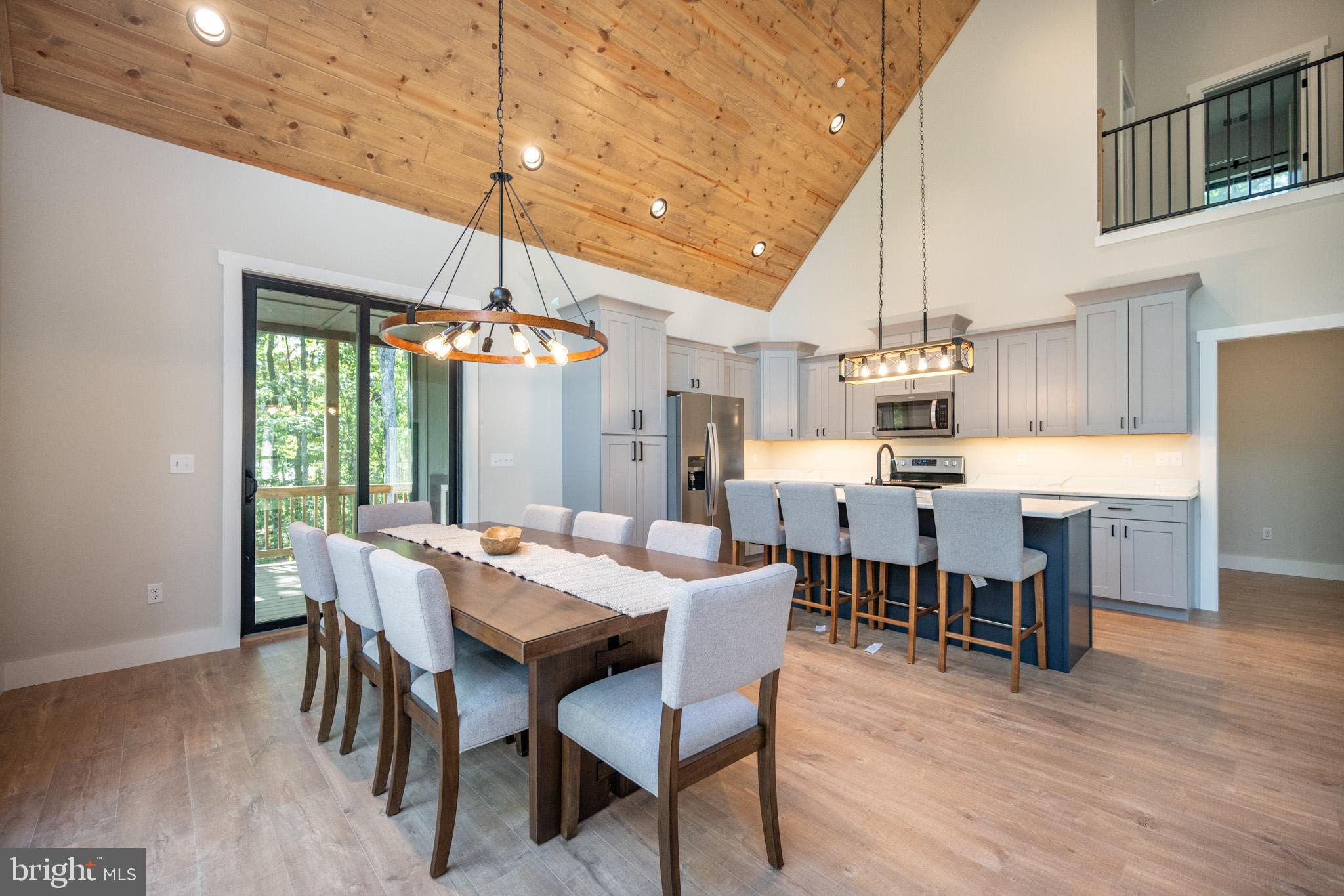 RED BRUSH - Residential